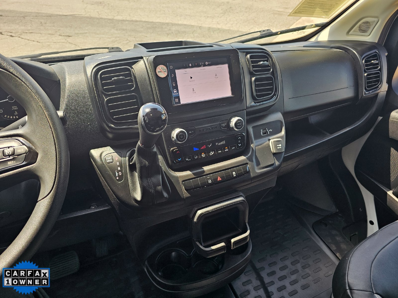Used 2025 RAM ProMaster 2500 w/ Convenience Group FWD image 17