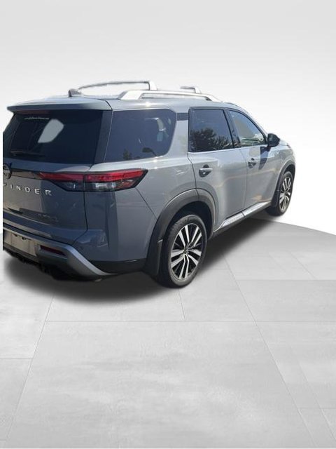 Certified 2025 Nissan Pathfinder Platinum w/ Cargo Package AWD/4WD image 2