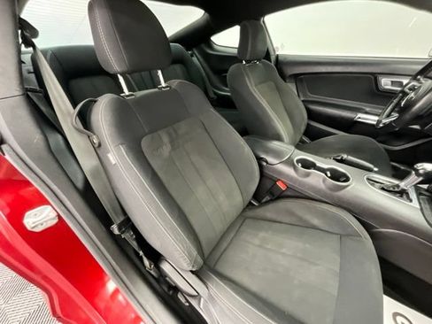 Used 2019 Ford Mustang Coupe RWD image 13