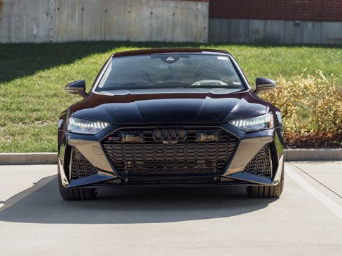 Used 2022 Audi RS 7 Sportback w/ Black Optic Package image 34