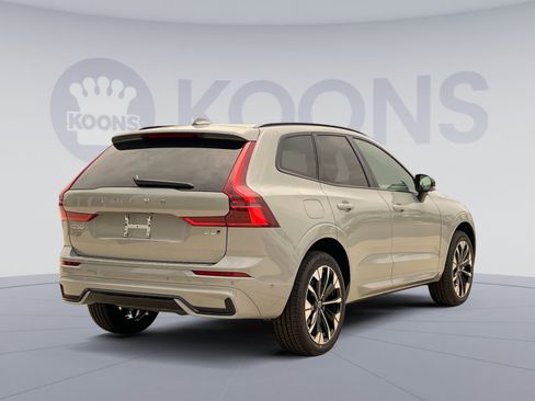New 2026 Volvo XC60 B5 Plus w/ Protection Package Premier image 7