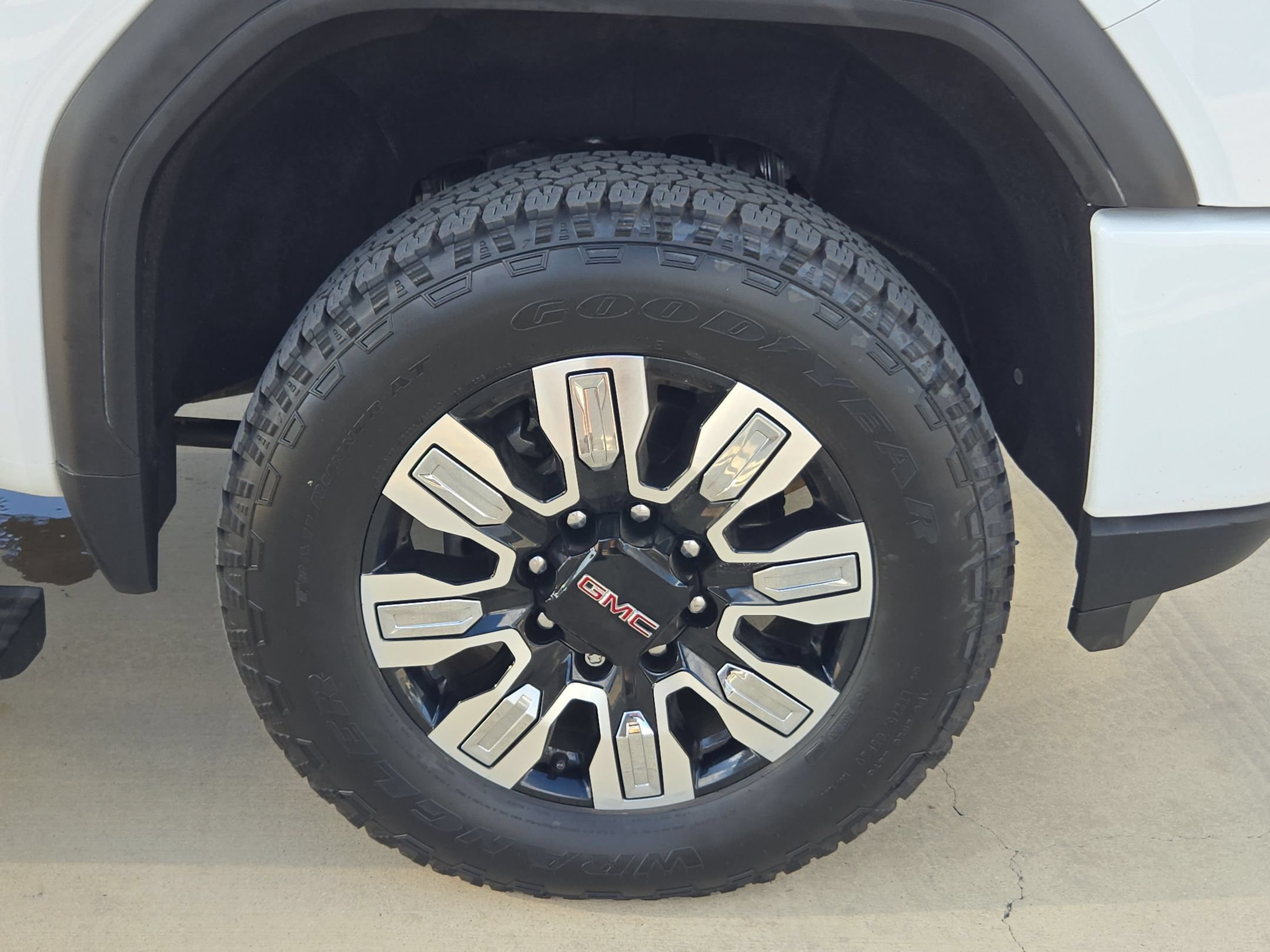 Used 2022 GMC Sierra 2500 Denali AWD/4WD image 26