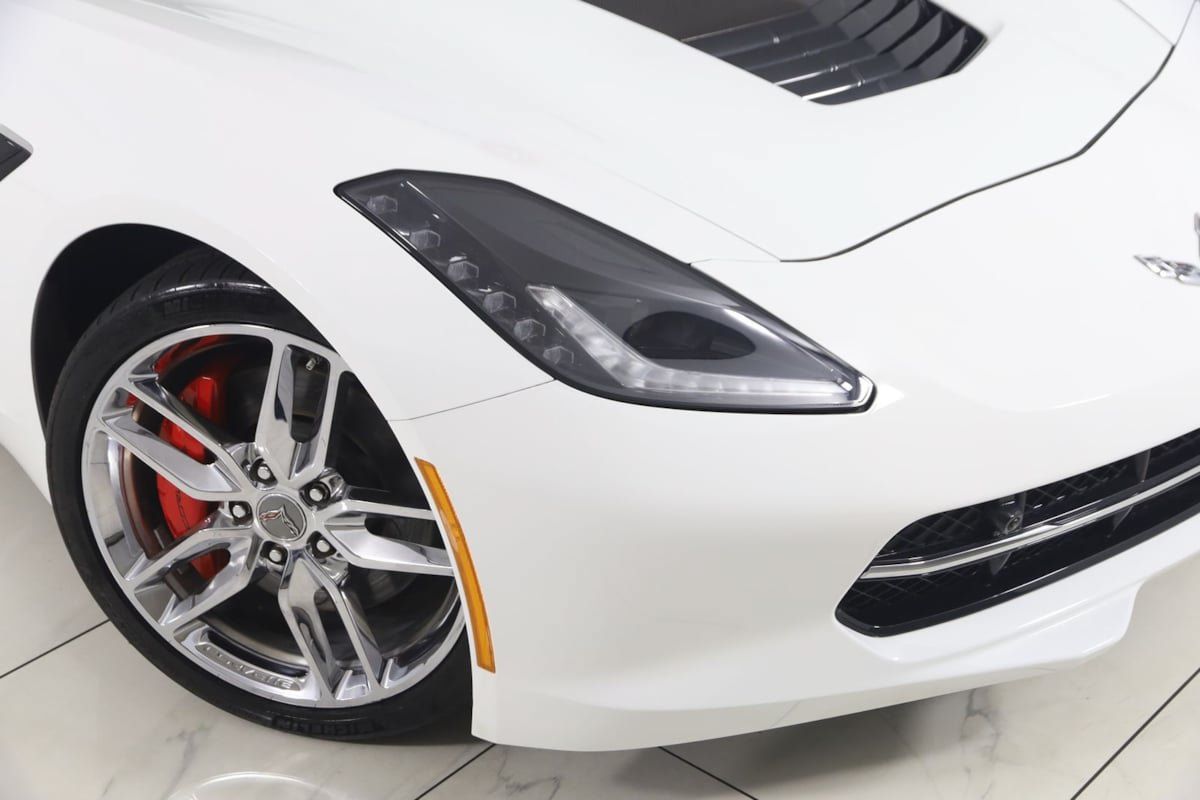 Used 2016 Chevrolet Corvette Stingray Coupe w/ 2LT Preferred Equipment Group RWD image 19
