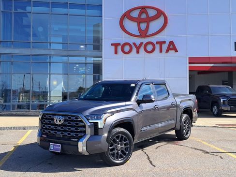 Used 2024 Toyota Tundra Platinum AWD/4WD image 1
