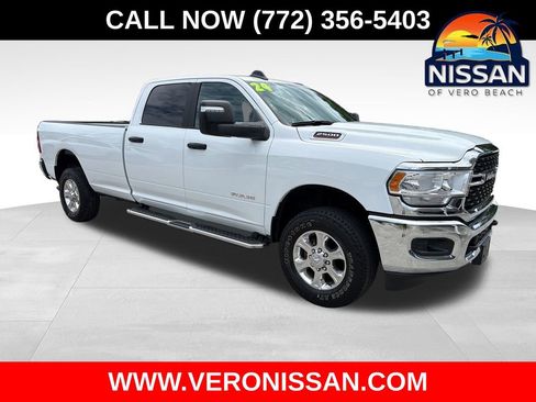 Used 2024 RAM 2500 Big Horn AWD/4WD image 1
