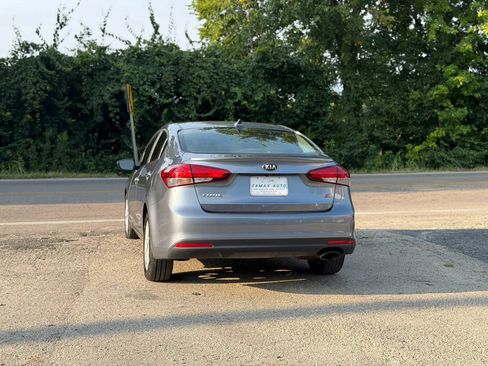 Used 2017 Kia Forte S FWD image 12