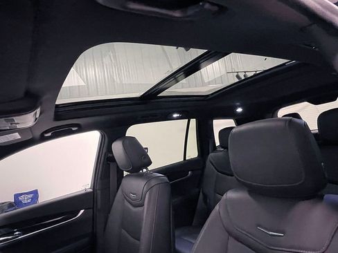 Used 2025 Cadillac XT6 Premium Luxury image 25