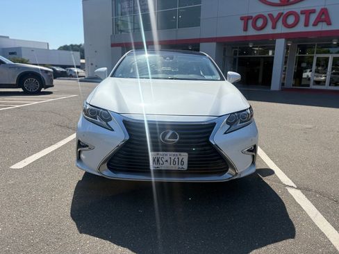Used 2018 Lexus ES 350 w/ Luxury Package w/Wood Trim FWD image 1