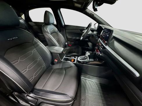 Used 2023 Kia Forte GT-Line w/ GT-Line Premium Package image 31