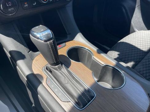 Used 2019 GMC Acadia SLE w/ LPO, Floor Liner Package FWD image 25