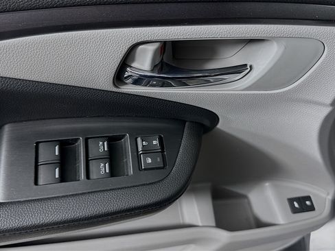 Used 2017 Honda Pilot EX-L image 17