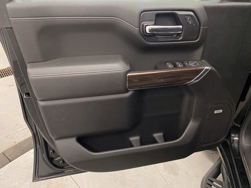 Used 2019 Chevrolet Silverado 1500 LT Trail Boss AWD/4WD image 24