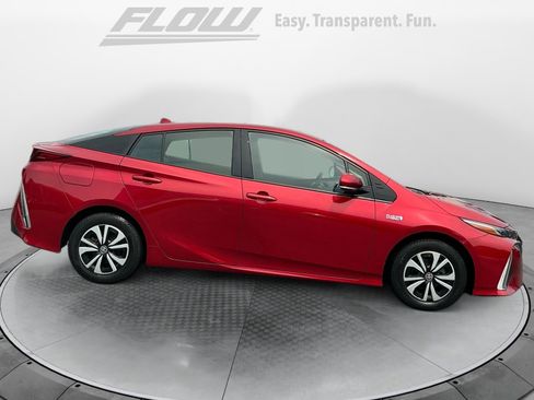 Used 2018 Toyota Prius Prime Plus FWD image 10