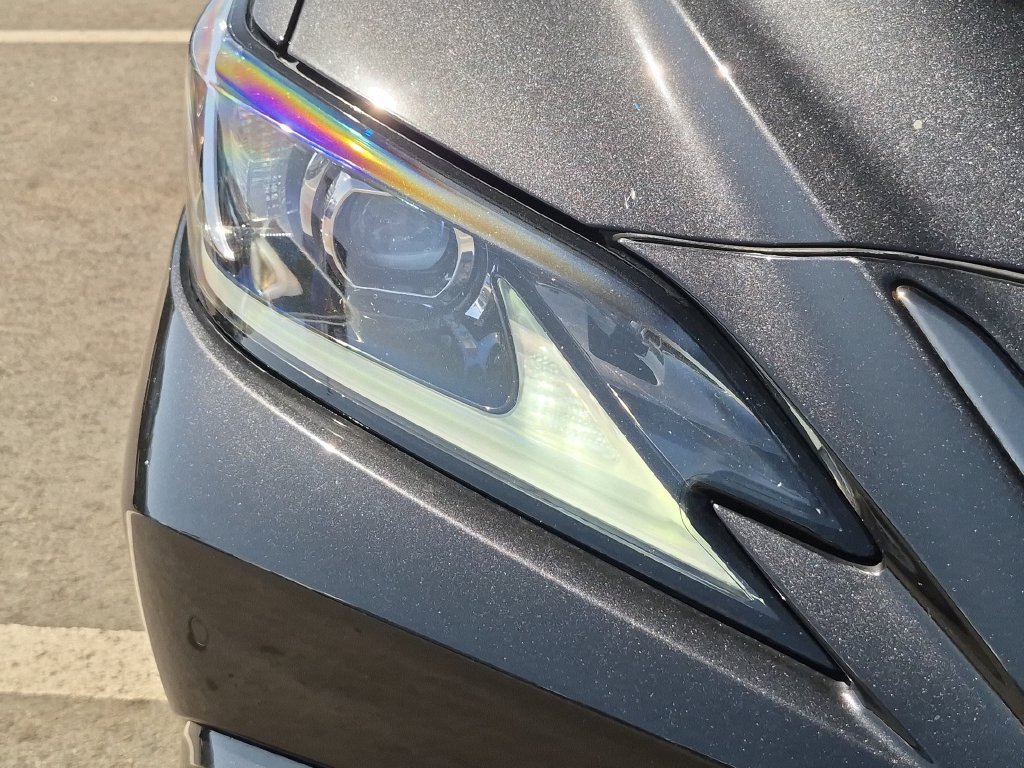Used 2022 Lexus ES 300h F Sport w/ Accessory Package 2 FWD image 23