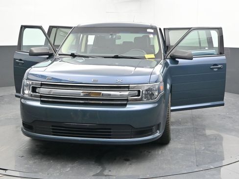 Used 2016 Ford Flex SE image 45