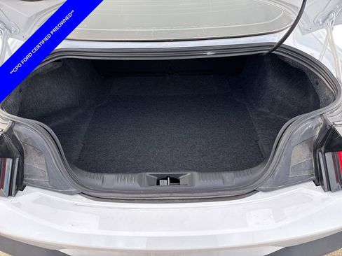 Used 2024 Ford Mustang Coupe image 9