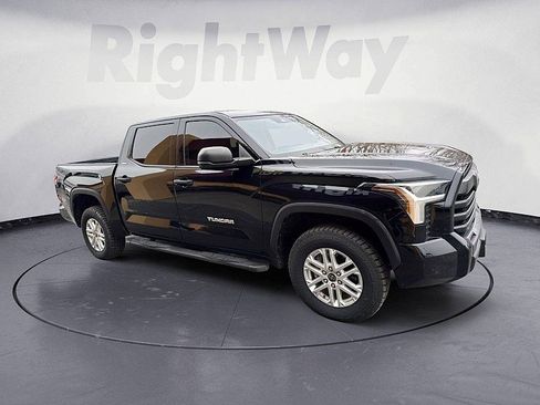 Used 2022 Toyota Tundra SR5 image 7