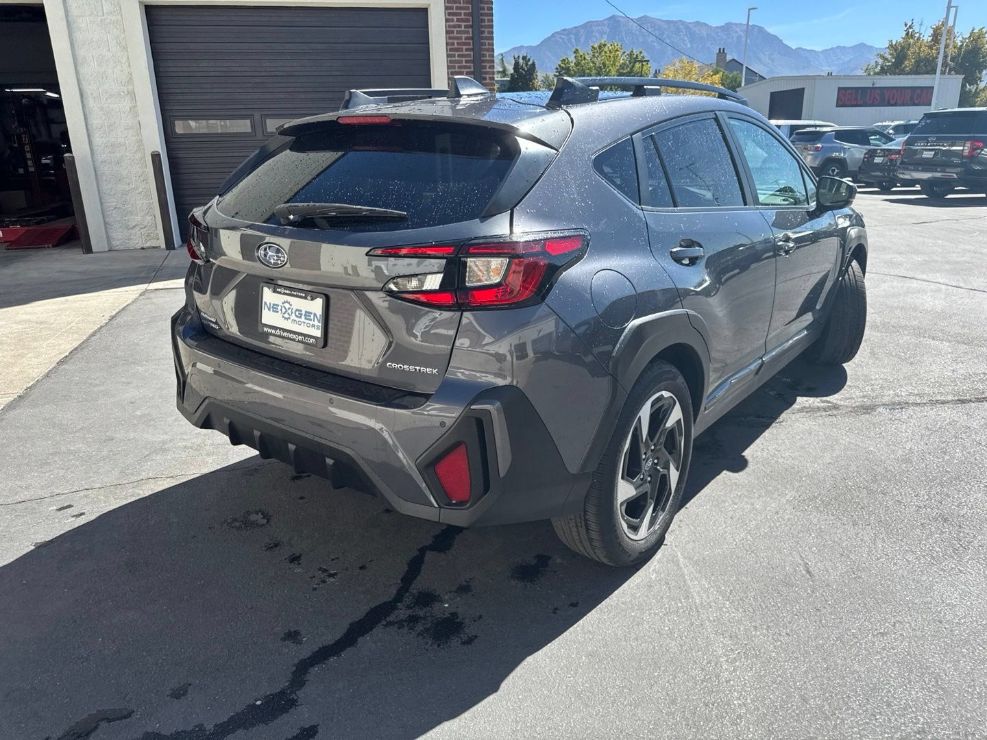 Used 2024 Subaru Crosstrek 2.5i Limited w/ Crosstrek Mirror Package AWD/4WD image 8