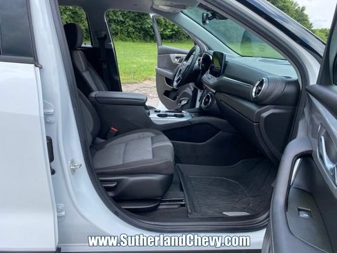 Used 2024 Chevrolet Blazer LT w/ Convenience Package FWD image 15