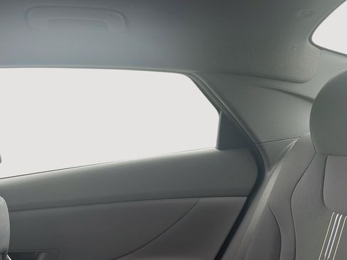 Certified 2023 Hyundai Elantra SEL FWD image 13