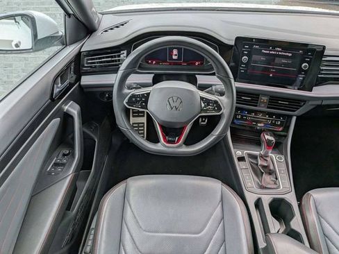 Certified 2025 Volkswagen Jetta GLI Autobahn FWD image 15