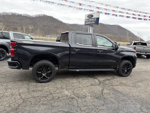 Used 2023 Chevrolet Silverado 1500 Custom Trail Boss w/ LPO, Dark Essentials Package image 3