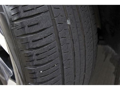 Used 2025 Kia Telluride S image 33