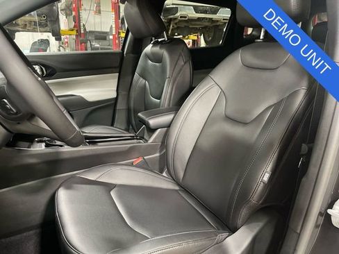 New 2026 Jeep Compass Limited AWD/4WD image 11