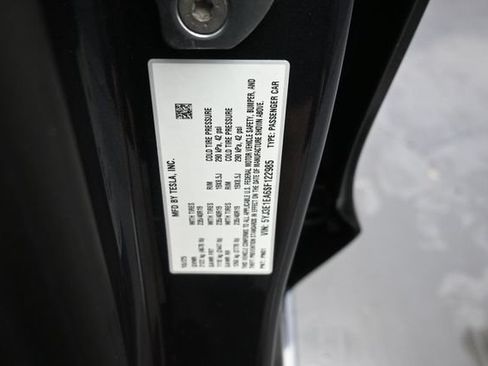 Used 2025 Tesla Model 3 RWD image 15
