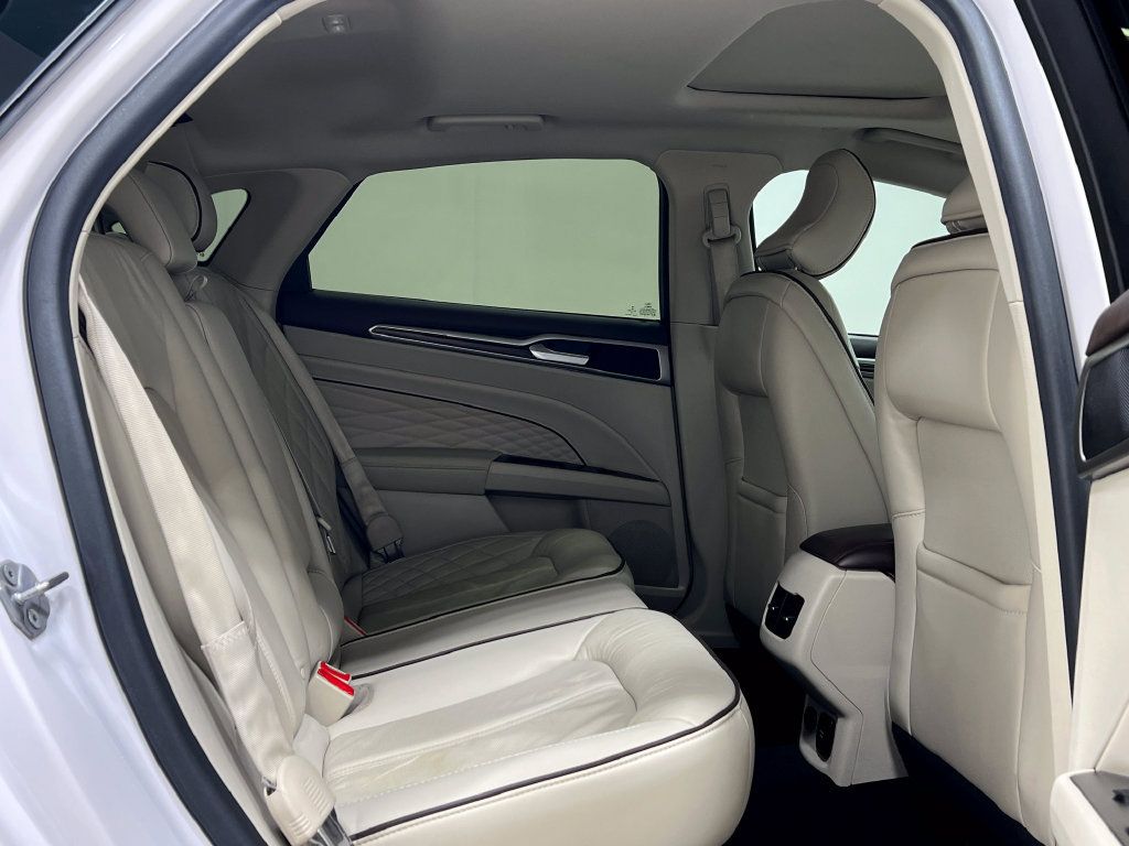 Used 2018 Ford Fusion Platinum FWD image 34
