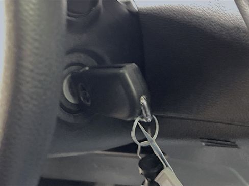 Used 2022 Toyota Corolla LE image 23