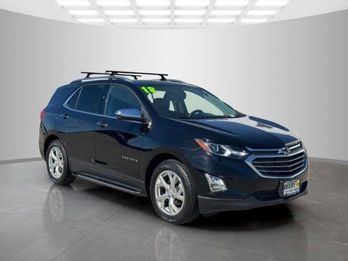 Used 2018 Chevrolet Equinox Premier image 2