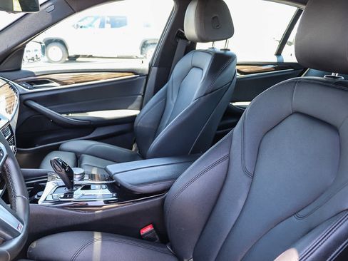Used 2019 BMW 530i RWD image 17
