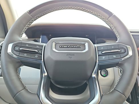 New 2026 GMC Acadia Denali w/ Super Cruise Package image 19