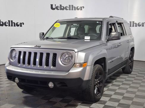 Used 2015 Jeep Patriot Sport w/ Power Value Group FWD image 3