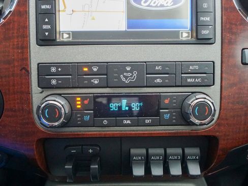 Used 2012 Ford F250 King Ranch w/ King Ranch w/Chrome Pkg image 28