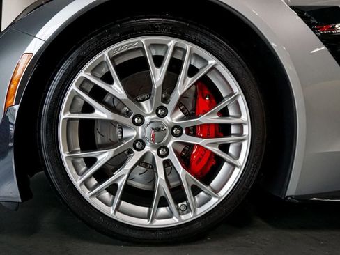 Used 2016 Chevrolet Corvette Z06 w/ 3LZ Preferred Equipment Group RWD image 65