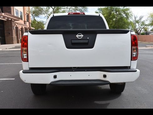 Used 2019 Nissan Frontier S image 9