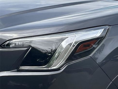 Certified 2023 Subaru Forester Premium AWD/4WD image 9