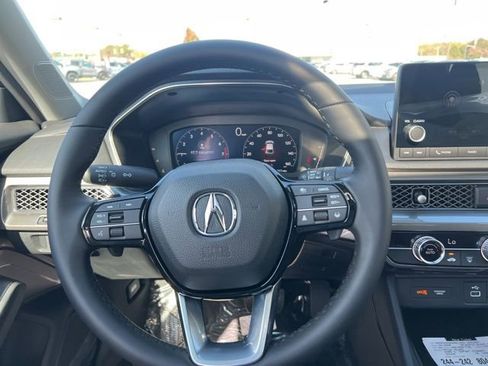 New 2025 Acura Integra image 13