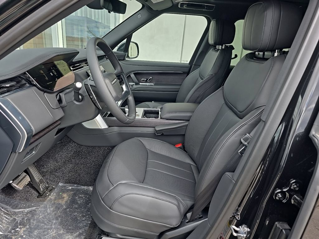 Certified 2026 Land Rover Range Rover SE AWD/4WD image 10
