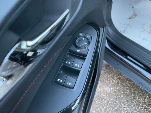 New 2026 Chevrolet Trax RS w/ Sunroof Package image 10