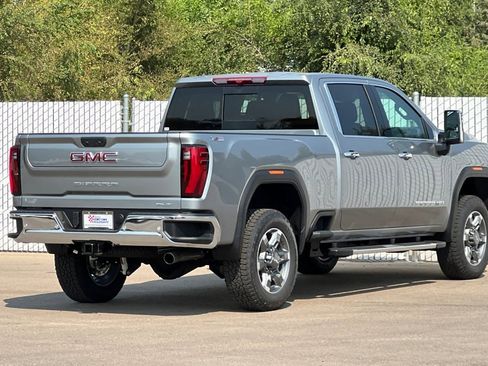 New 2026 GMC Sierra 2500 SLT image 4