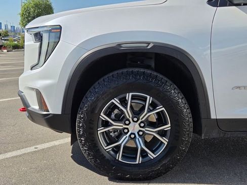 Certified 2025 GMC Acadia AT4 AWD/4WD image 9
