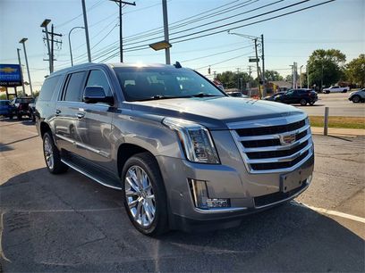 Used 2019 Cadillac Escalade ESV Luxury