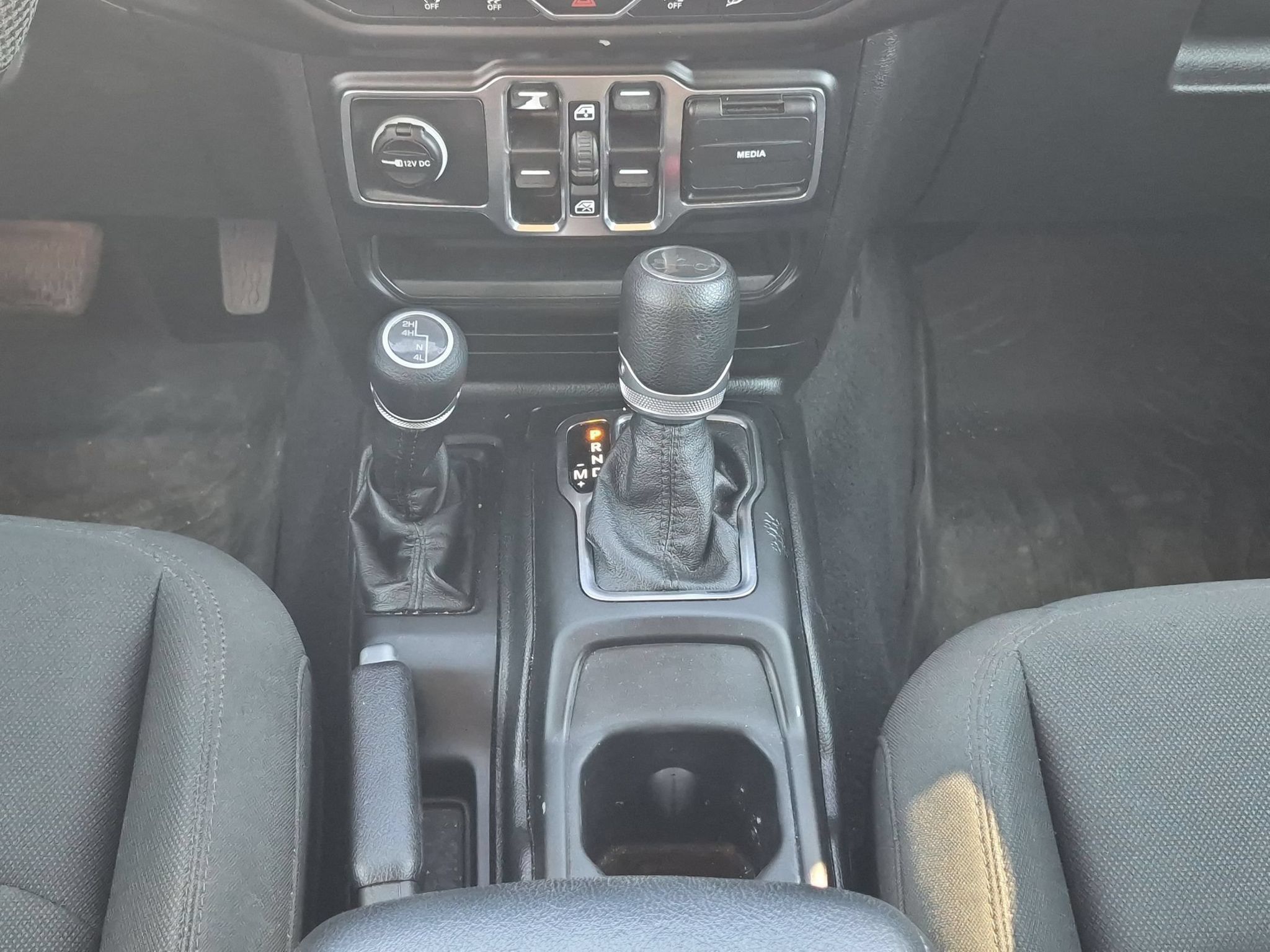 Used 2020 Jeep Wrangler Unlimited Sport S AWD/4WD image 20
