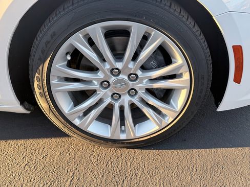 Used 2019 Cadillac XTS Luxury image 26