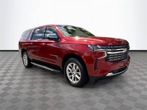 Used 2021 Chevrolet Suburban Premier w/ Premium Package image 4