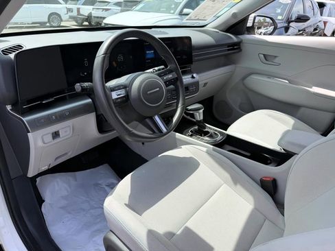 Certified 2024 Hyundai Kona SEL AWD/4WD image 10