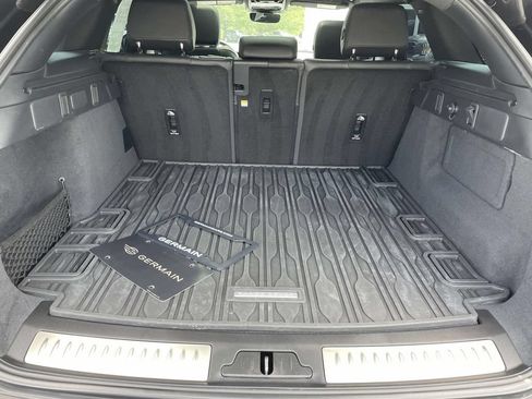 Used 2026 Land Rover Range Rover Velar S AWD/4WD image 18